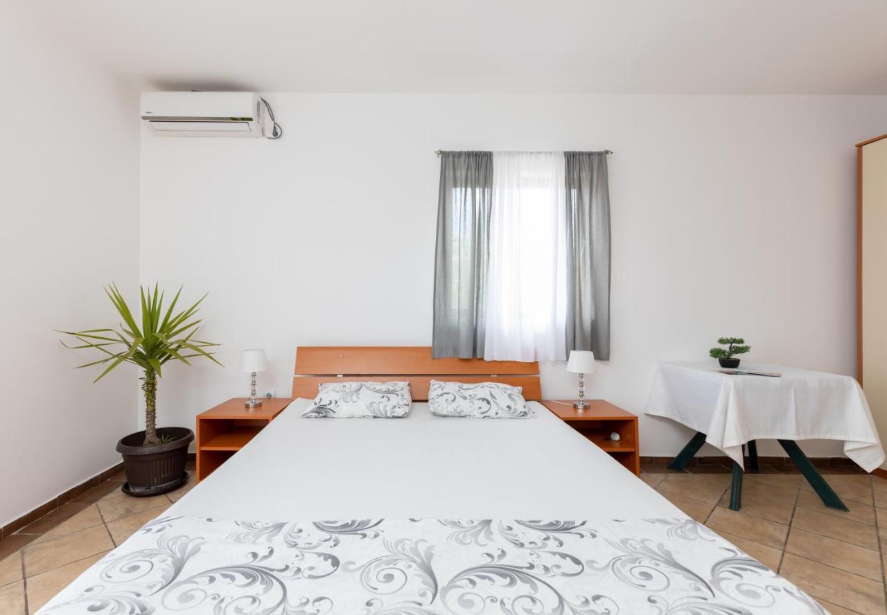 Apartments Bojic Tivat Exterior foto