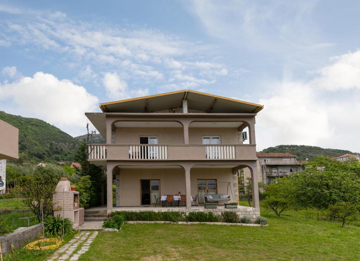 Apartments Bojic Tivat Exterior foto